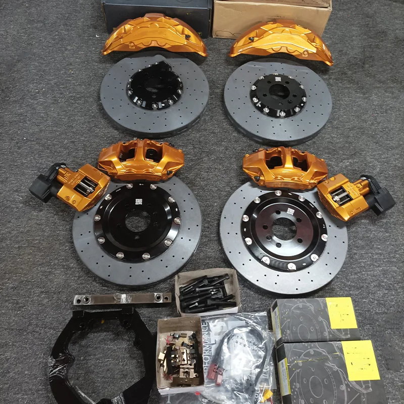 Brake Caliper - Nowe lekkie tarcze hamulcowe z włókna